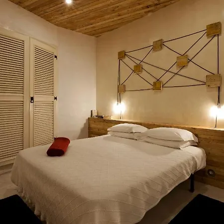 Hotel The Literary Man 4*