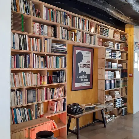 Hotel The Literary Man