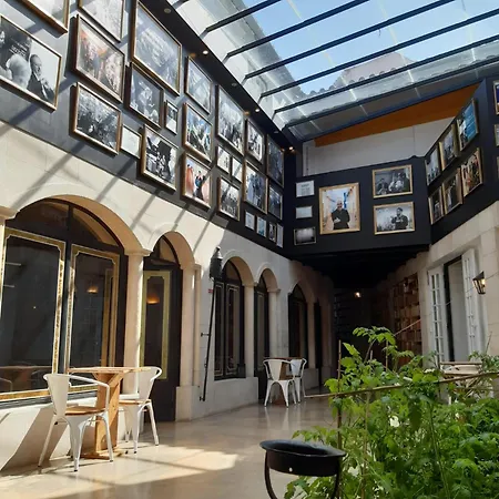 The Literary Man Hotel Óbidos