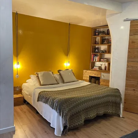 The Literary Man Hotel