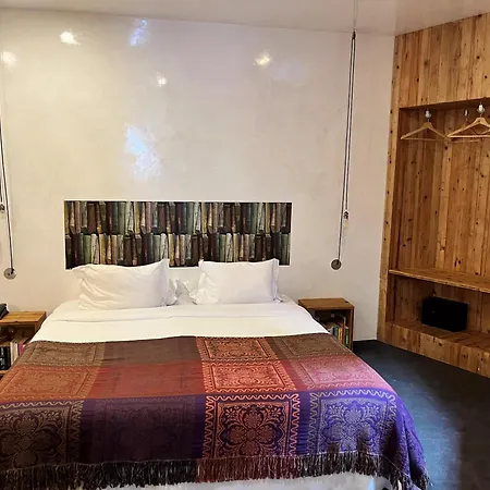 Hotel The Literary Man