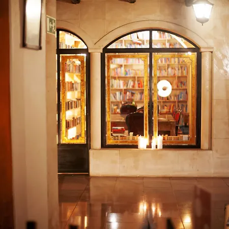 Hotel The Literary Man