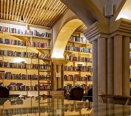 Hotel The Literary Man