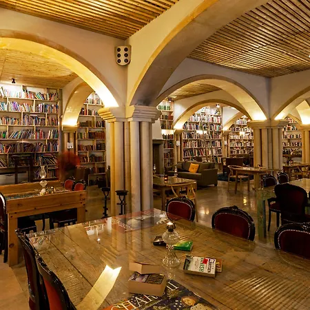 The Literary Man 4* Óbidos