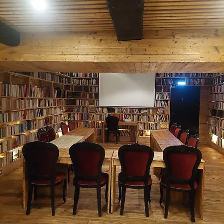 Hotel The Literary Man