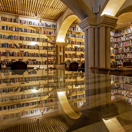 Hotel The Literary Man 4*