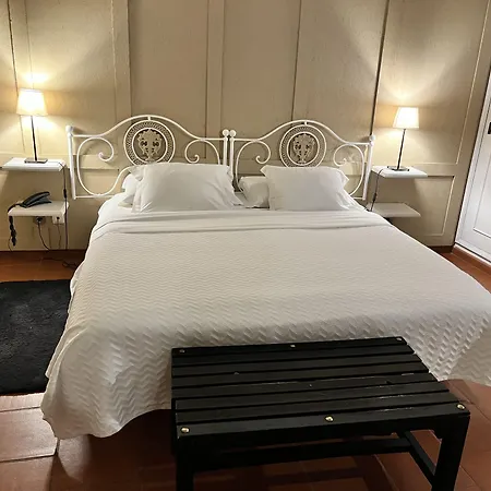 The Literary Man Óbidos