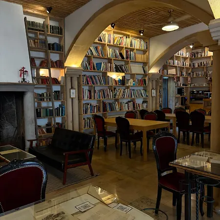 The Literary Man 4*