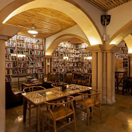 Hotel The Literary Man 4*